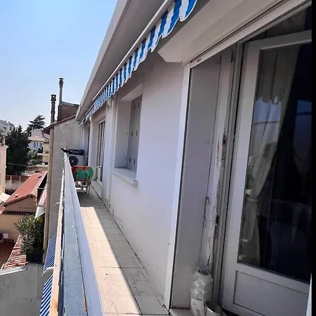 Beautiful Renovated Luxury Terrace Parking Διαμέρισμα