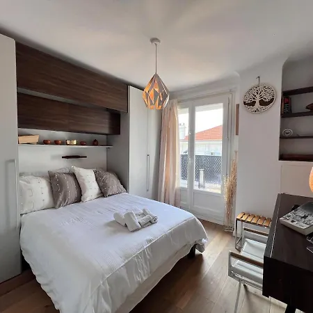 Beautiful Renovated Luxury Terrace Parking