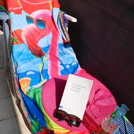 Beautiful Renovated Luxury Terrace Parking *