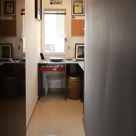 Beautiful Renovated Luxury Terrace Parking