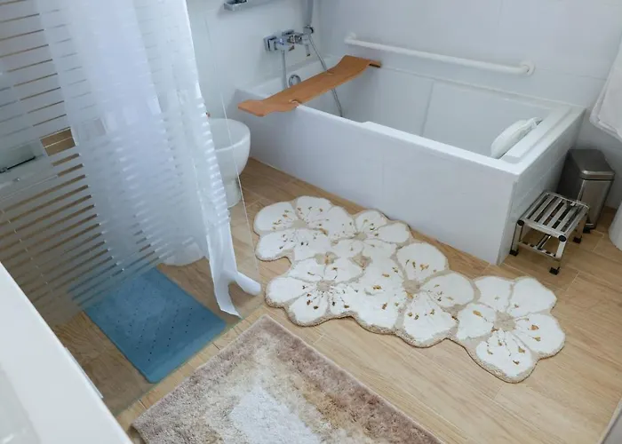 Beautiful Renovated Luxury Terrace Parking كان