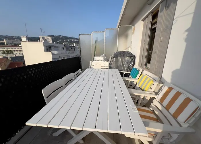 Beautiful Renovated Luxury Terrace Parking كان