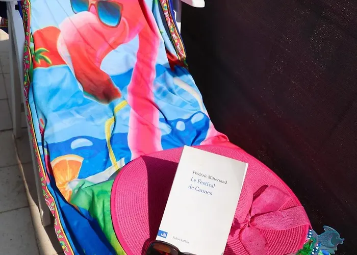 Beautiful Renovated Luxury Terrace Parking *