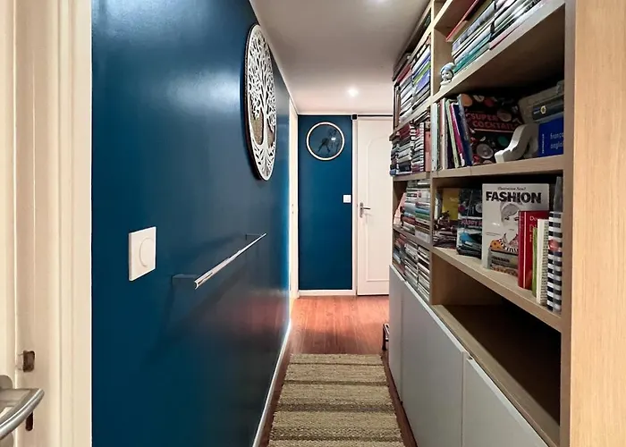 شقة Beautiful Renovated Luxury Terrace Parking