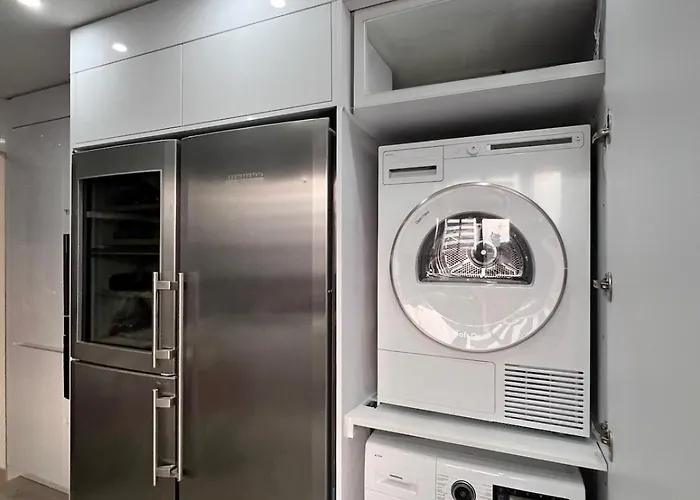 شقة Beautiful Renovated Luxury Terrace Parking *