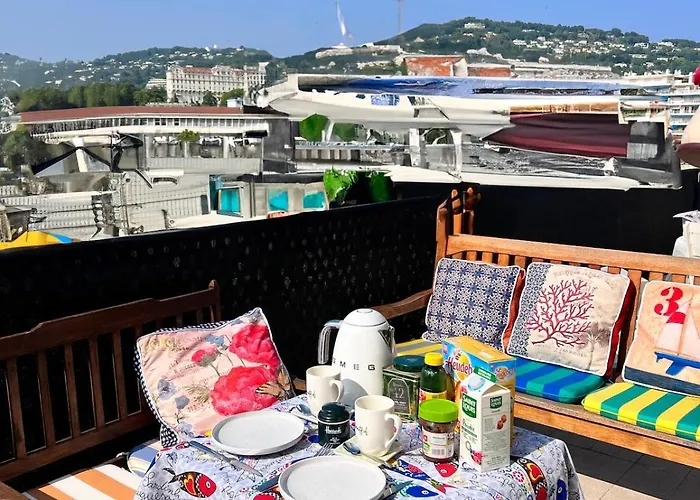 Beautiful Renovated Luxury Terrace Parking شقة